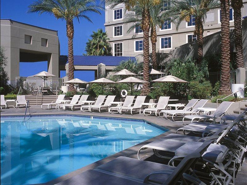 Hilton Grand Vacations Club Paradise Лас Вегас Екстериор снимка